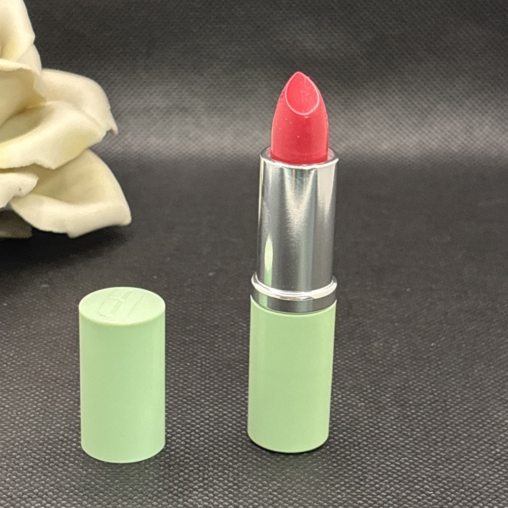 Clinique Matte Magenta Lipstick